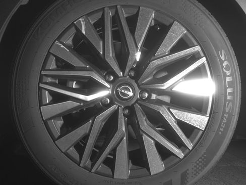 Used 2025 Nissan Altima 2.5 SV image 12