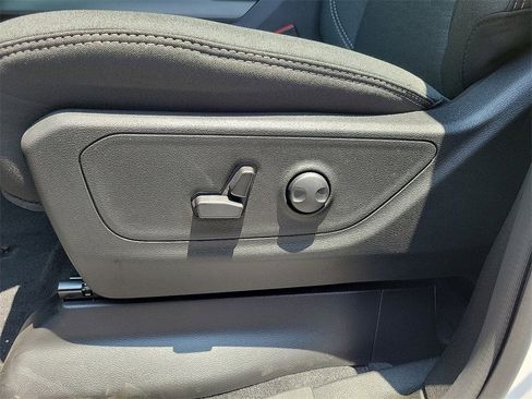 New 2025 RAM 1500 Big Horn image 15