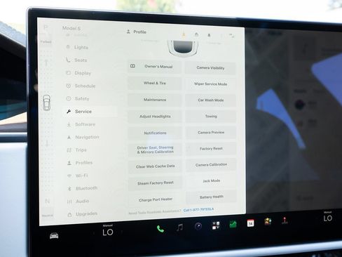 Used 2022 Tesla Model S AWD/4WD image 31