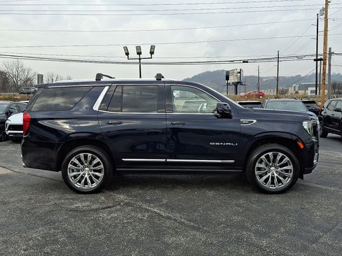 Certified 2022 GMC Yukon Denali w/ Denali Premium Package image 8