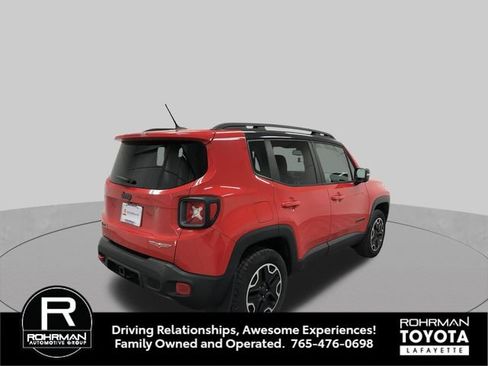 Used 2017 Jeep Renegade Trailhawk w/ Premium Trailhawk Package AWD/4WD image 7