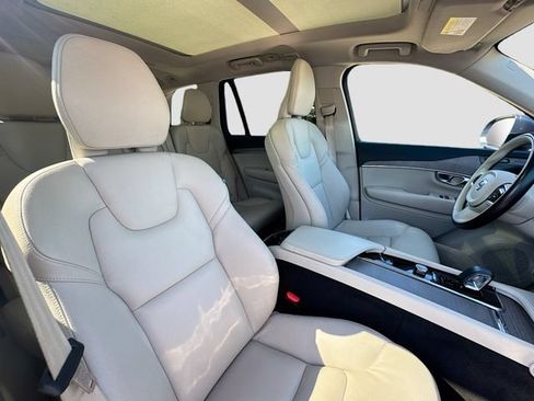 Used 2023 Volvo XC90 B6 Plus w/ Protection Package Premier AWD/4WD image 34