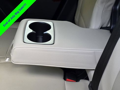 Used 2022 Ford Escape SEL FWD image 11