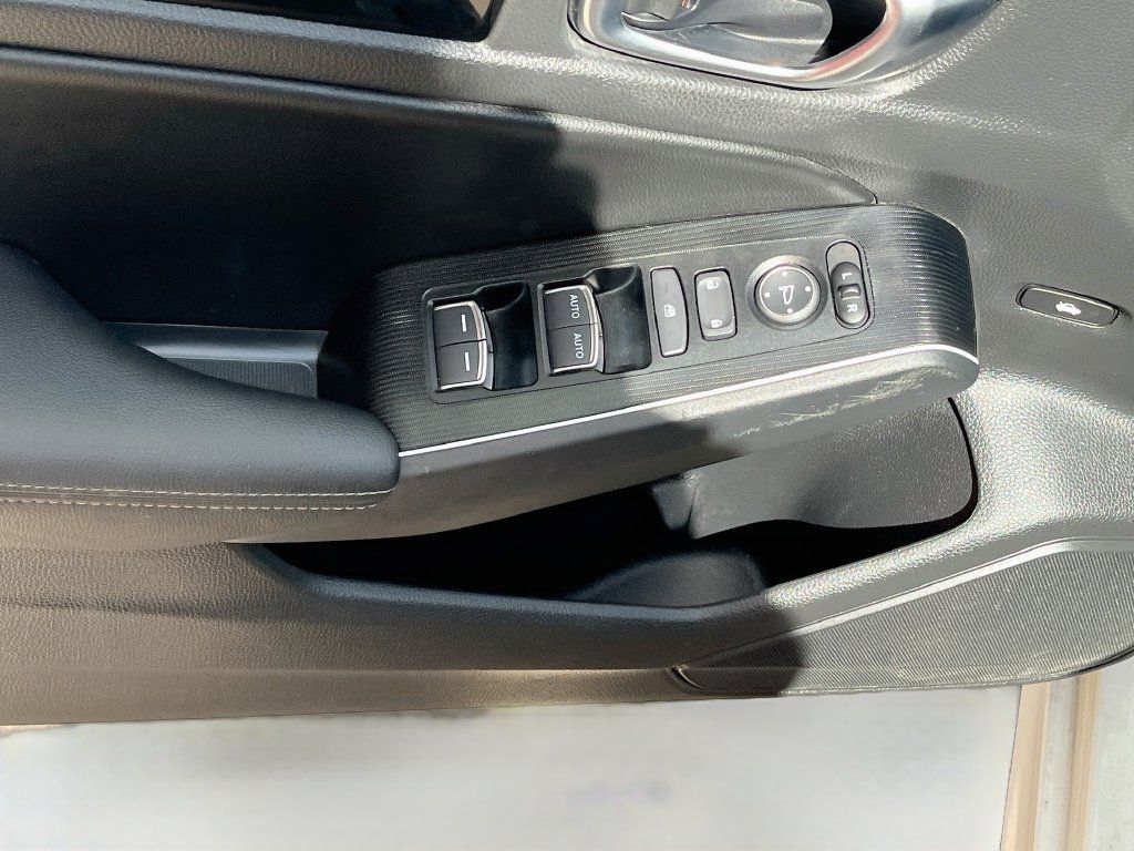 Used 2025 Honda Civic Sport Touring image 18