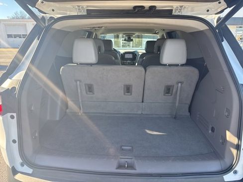 Used 2018 Chevrolet Traverse LT image 28
