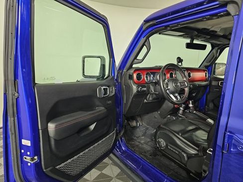 Used 2020 Jeep Wrangler Unlimited Rubicon w/ Uconnect 4C Nav & Sound Group image 22