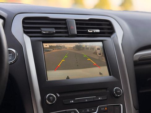 Used 2018 Ford Fusion SE w/ Equipment Group 602A FWD image 35