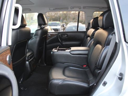 Used 2015 INFINITI QX80 4WD image 10