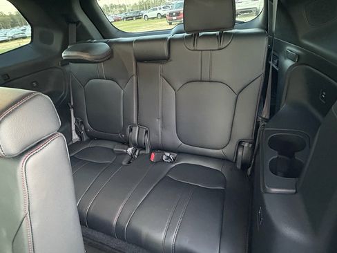 Certified 2025 Honda Pilot Black Edition image 31