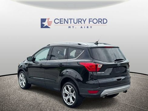 Used 2019 Ford Escape Titanium AWD/4WD image 4