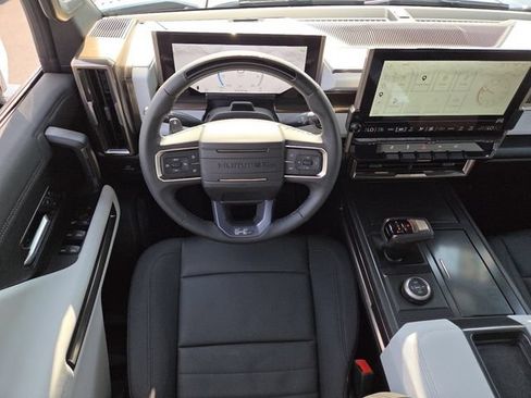 Used 2025 GMC Hummer EV 3X AWD/4WD image 27
