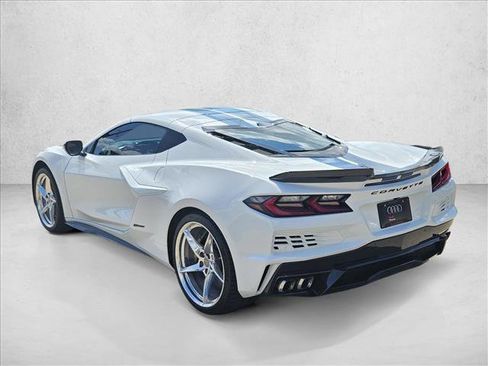 Used 2024 Chevrolet Corvette E-Ray w/ ZER Performance Package AWD/4WD image 7