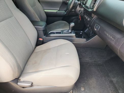 Used 2019 Toyota Tacoma SR w/ SR Convenience Package RWD image 17