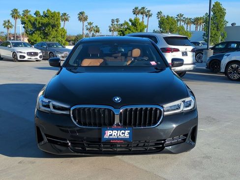 Certified 2023 BMW 530e w/ Convenience Package image 2