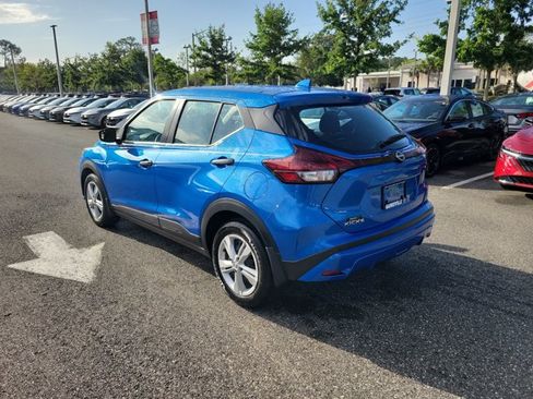 Used 2024 Nissan Kicks S FWD image 3