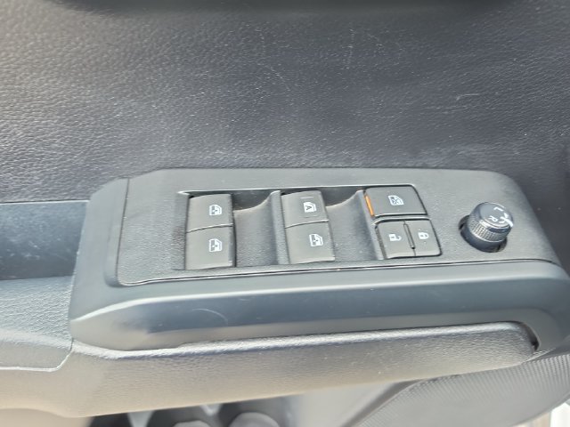 Used 2021 Toyota Tacoma SR w/ SR Convenience Package RWD image 16