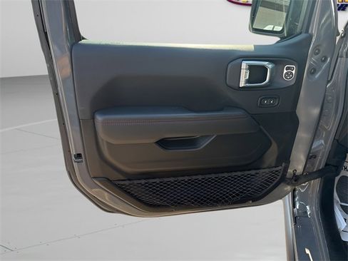 Used 2021 Jeep Wrangler Unlimited Rubicon w/ Uconnect 4C Nav & Sound Group image 6