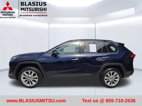 Used 2023 Toyota RAV4 XLE AWD/4WD image 13