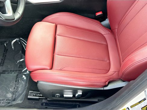 Used 2023 BMW 330i Sedan w/ Premium Package RWD image 19