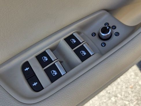 Used 2017 Audi Q7 3.0T Prestige image 34