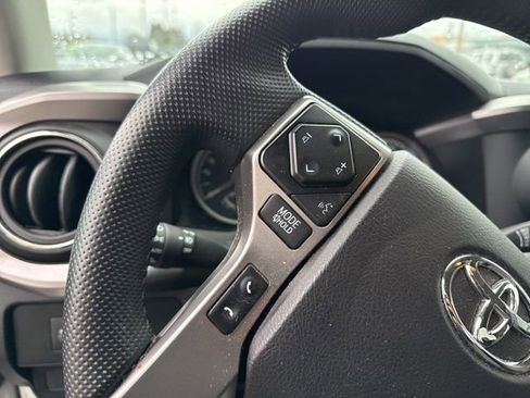 Used 2021 Toyota Tacoma SR5 image 10