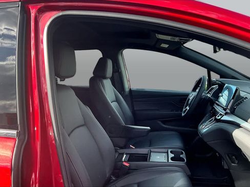 Certified 2026 Honda Odyssey Sport-L image 9