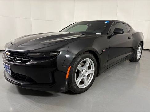 Used 2023 Chevrolet Camaro LT image 6
