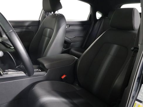 Used 2025 Honda Civic Sport image 26