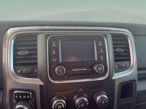 Used 2021 RAM 1500 Classic SLT image 17