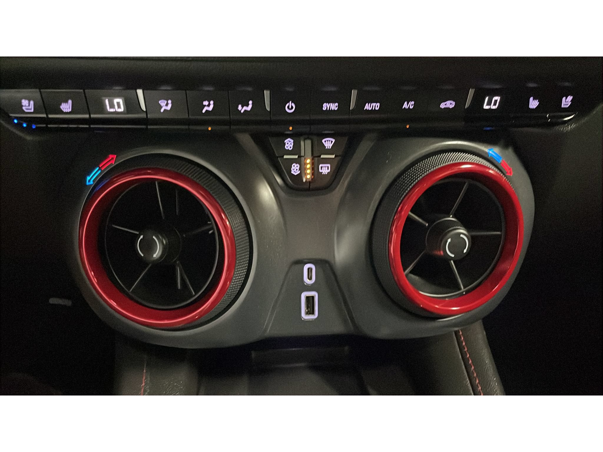 Used 2021 Chevrolet Blazer RS w/ Enhanced Convenience Package AWD/4WD image 13