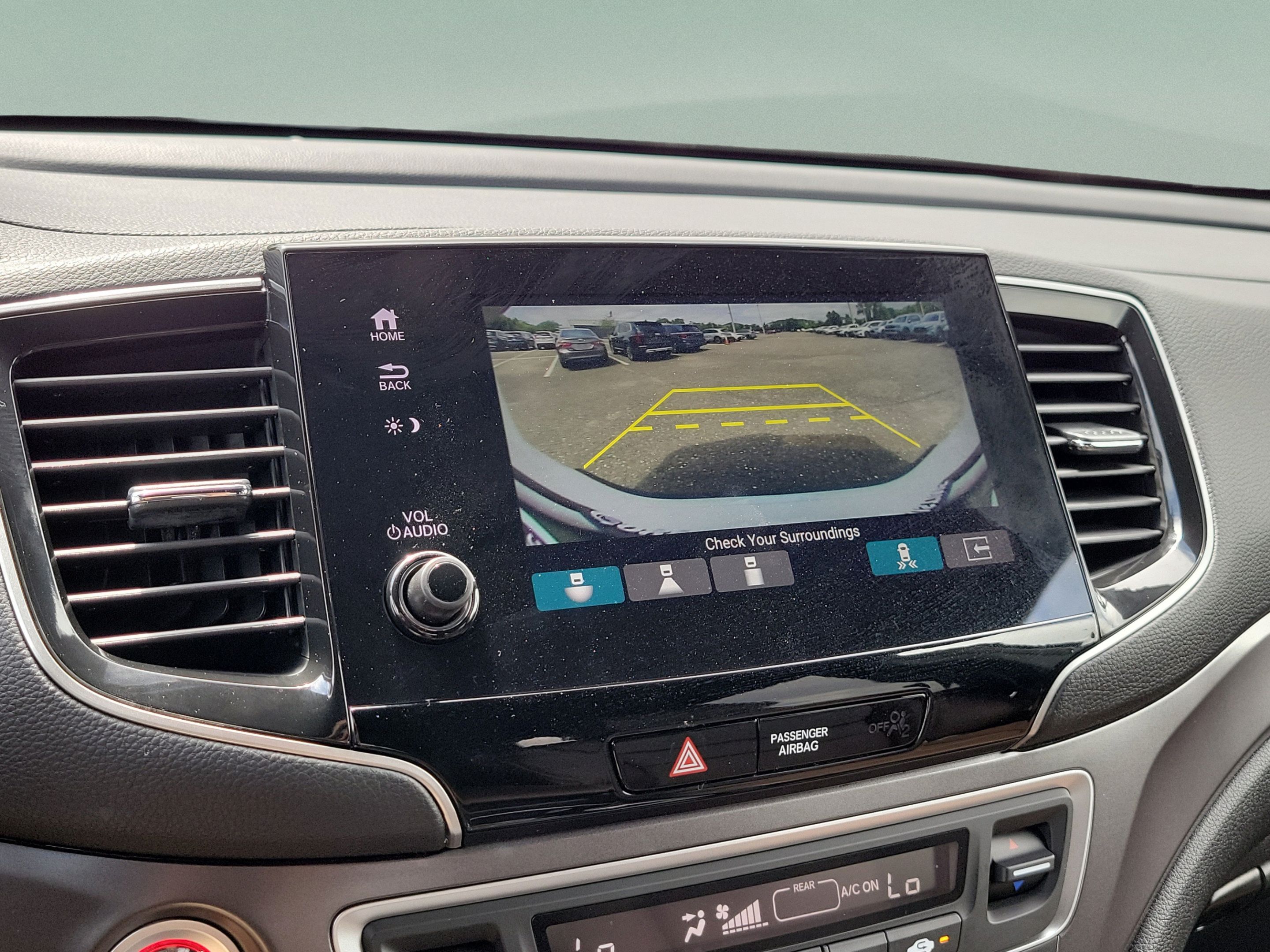 Certified 2025 Honda Passport EX-L image 32