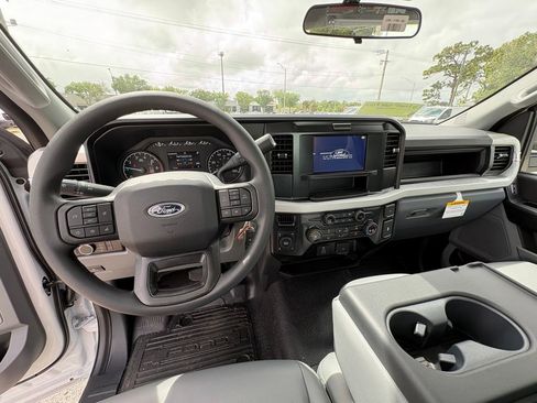 New 2026 Ford F250 XL w/ XL Driver Assist Package AWD/4WD image 7