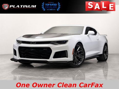 Used 2022 Chevrolet Camaro ZL1 RWD image 1