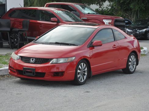 Used 2011 Honda Civic EX-L image 2