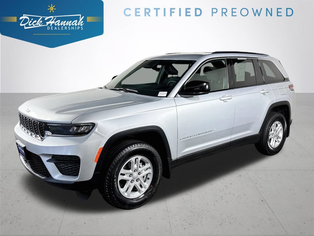 Used 2025 Jeep Grand Cherokee Laredo w/ MOPAR Finishing Package AWD/4WD image 1