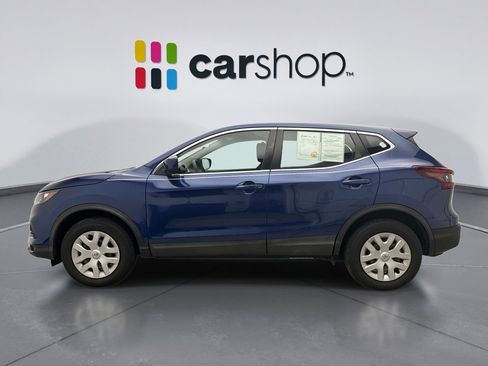 Used 2020 Nissan Rogue Sport S image 2