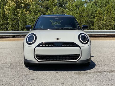 Used 2026 MINI Cooper 2-Door Hardtop FWD image 11