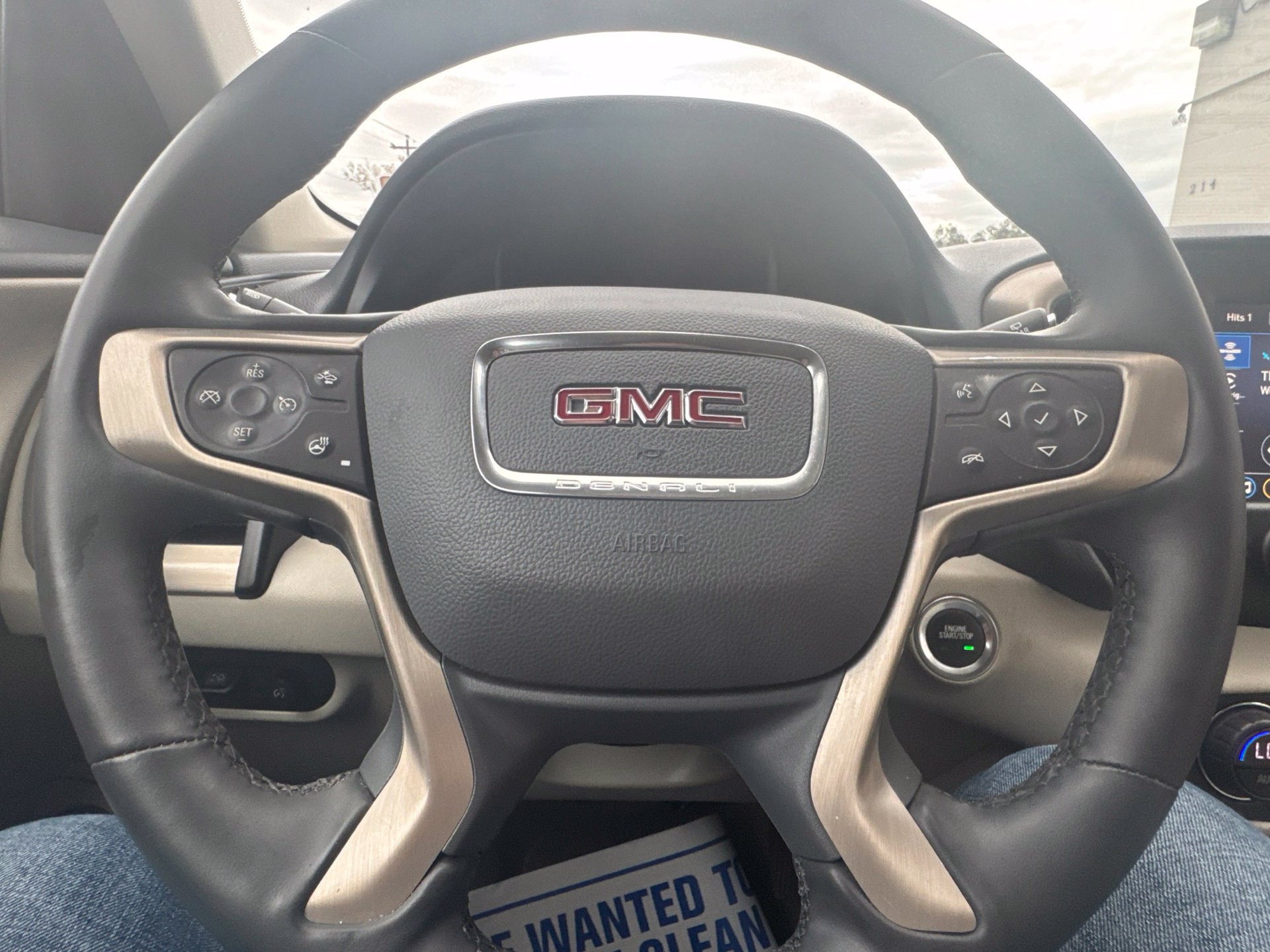 Used 2024 GMC Terrain Denali w/ Denali Premium Package AWD/4WD image 20