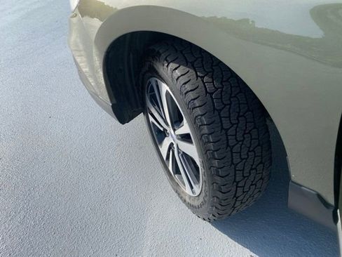 Used 2019 Subaru Outback 2.5i Limited AWD/4WD image 27
