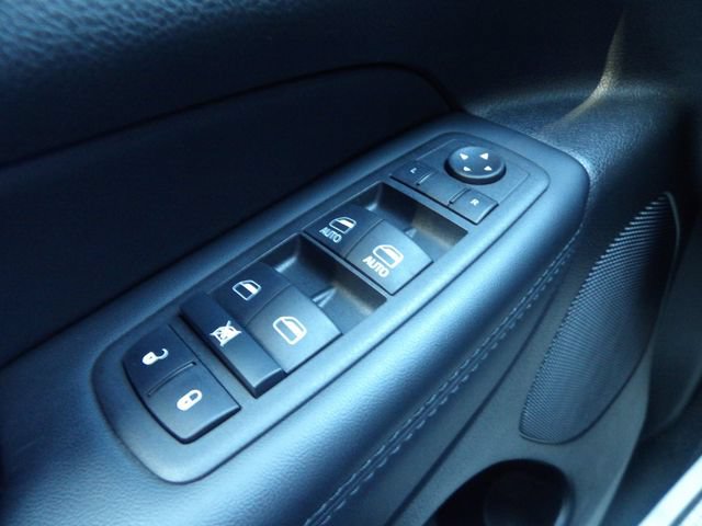 Used 2022 Jeep Grand Cherokee Laredo X AWD/4WD image 22