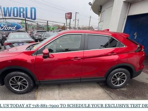 Used 2022 Mitsubishi Eclipse Cross ES image 2