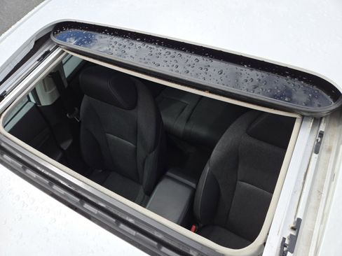 Used 2023 Honda Accord EX image 4