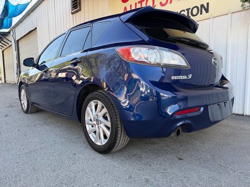 Used 2013 MAZDA MAZDA3 i Grand Touring w/ Tech Pkg image 9