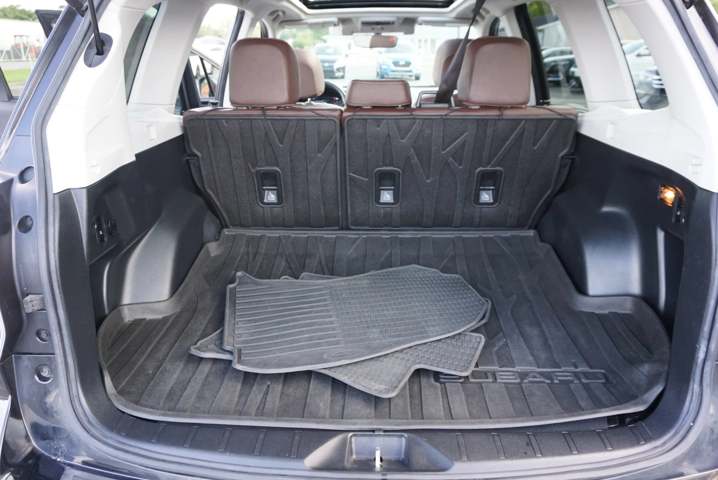 Used 2017 Subaru Forester 2.5i Touring AWD/4WD image 14