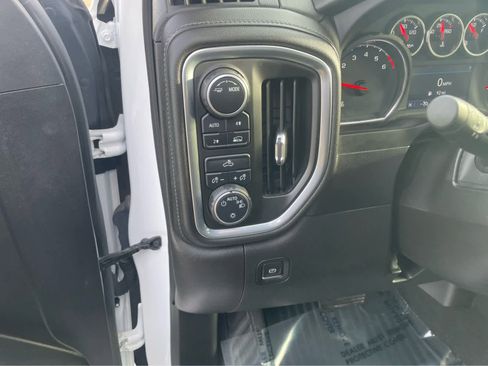 Used 2022 Chevrolet Silverado 1500 LT w/ Bed Protection Package image 13