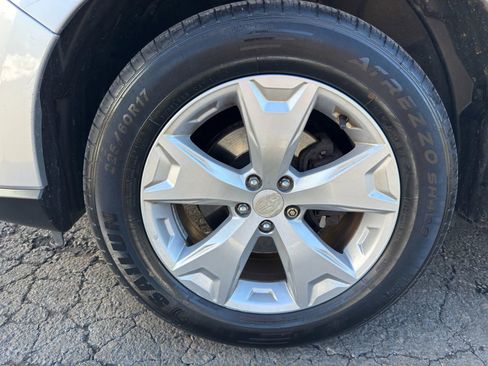 Used 2015 Subaru Forester 2.5i Premium w/ All-Weather Package image 12
