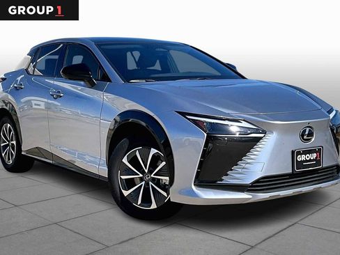 Used 2025 Lexus RZ 300e image 3
