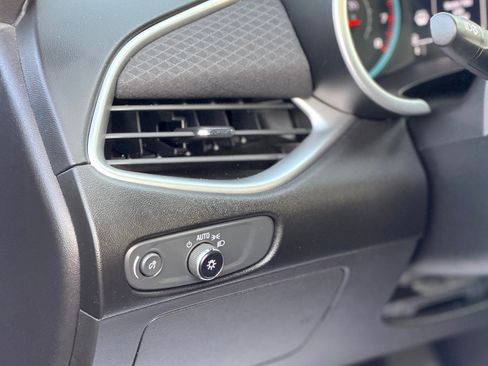 Used 2023 Chevrolet Malibu LS image 12