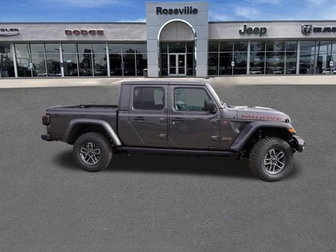 New 2026 Jeep Gladiator Mojave image 2