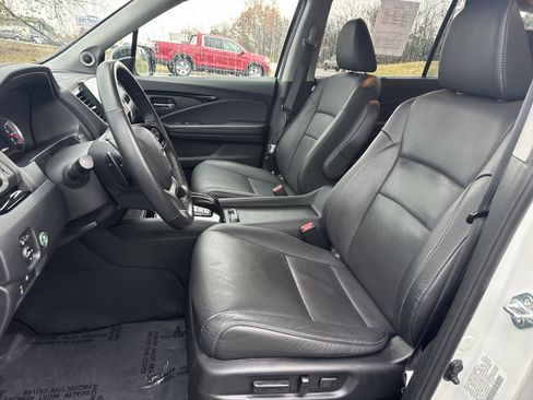 Used 2022 Honda Pilot Elite image 4